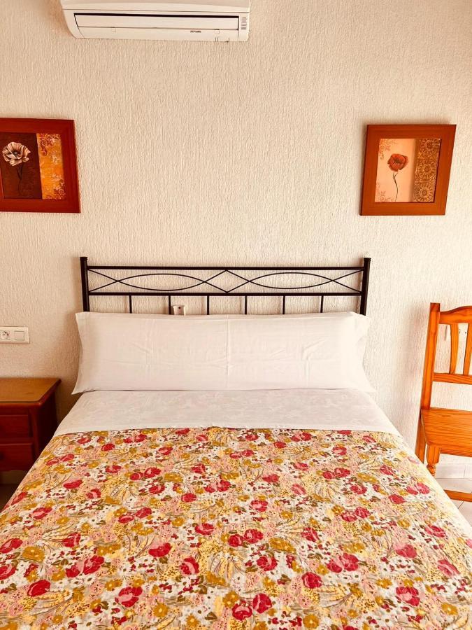 Hostal Muriel อัลฆาราเก ภายนอก รูปภาพ