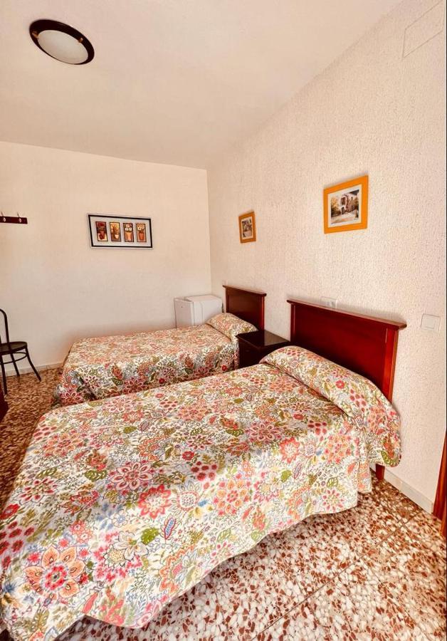 Hostal Muriel อัลฆาราเก ภายนอก รูปภาพ
